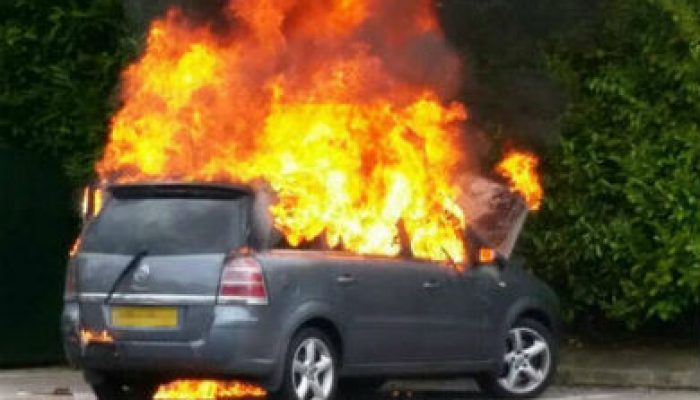 Italy: Car on fire inside the Montecchio MOT centre