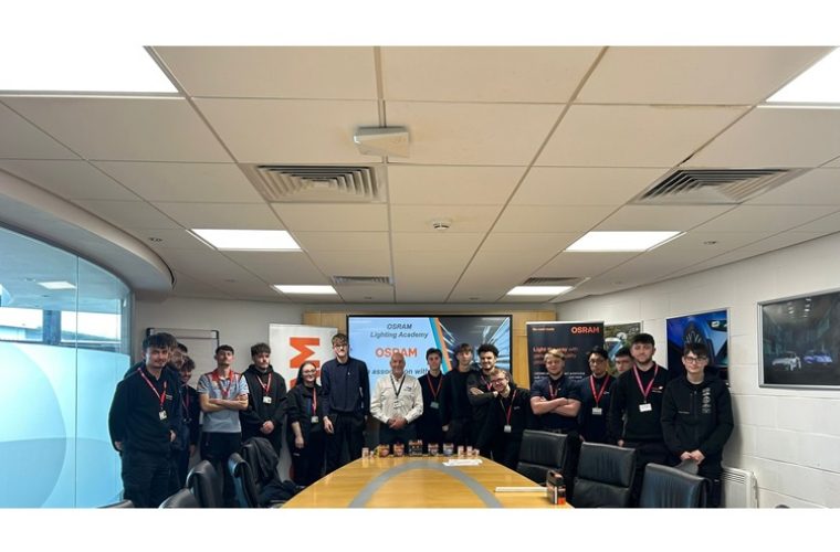 OSRAM delivers automotive lighting training to Nottingham College students